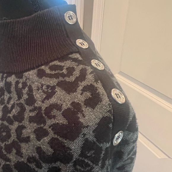 Leopard print turtleneck - Picture 2 of 6